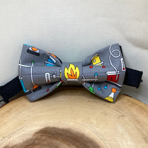 Gray Chemistry Lab  beakers and Bunsen burners cotton pre-tied bow tie withadjustable neck strap.