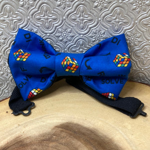 Geometric colorful puzzle cube bow tie pre-tied with adjustable neck strap