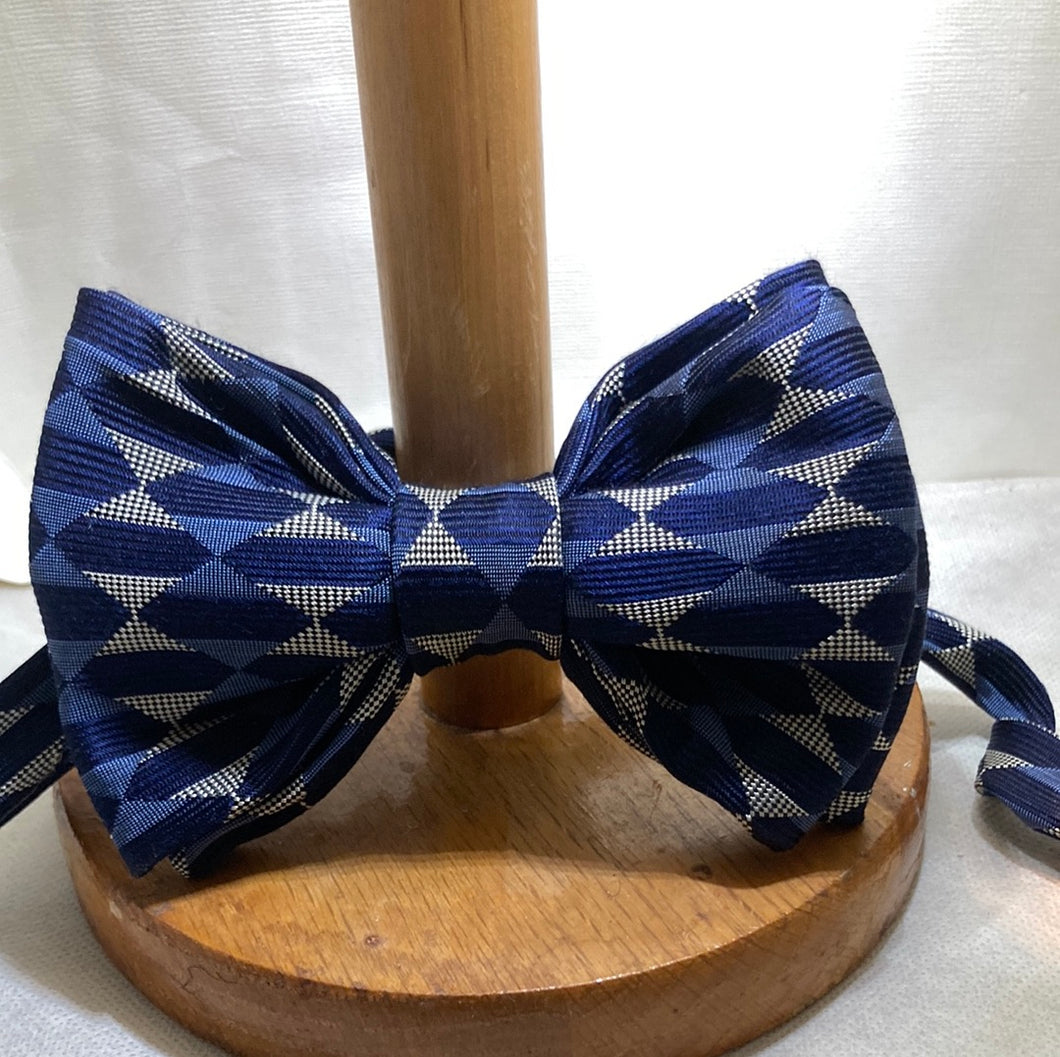 Repurposed silk navy blue and white geometric pattern bow tie