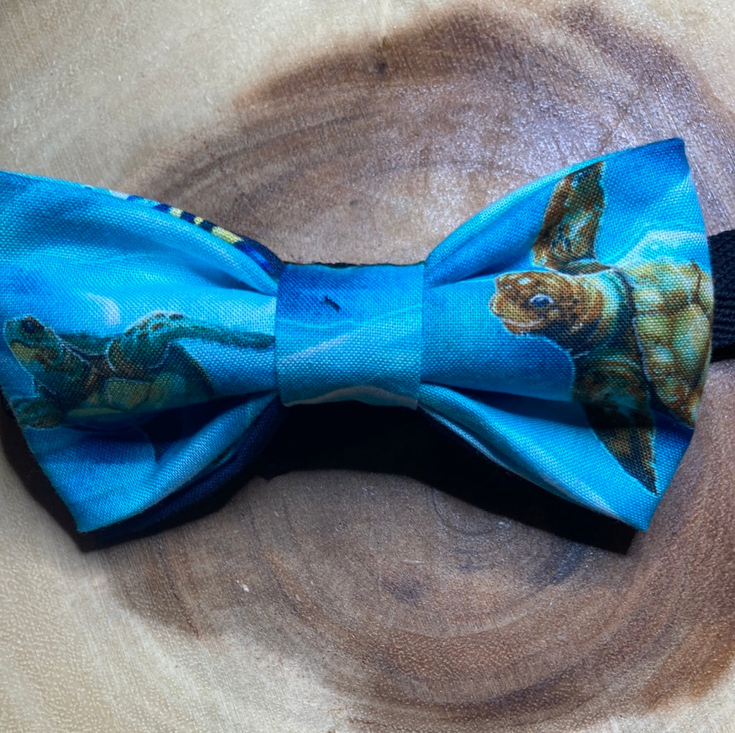 Sea Turtles cotton  per-tied bow tie available in 3 sizes , great gift for science teacher !