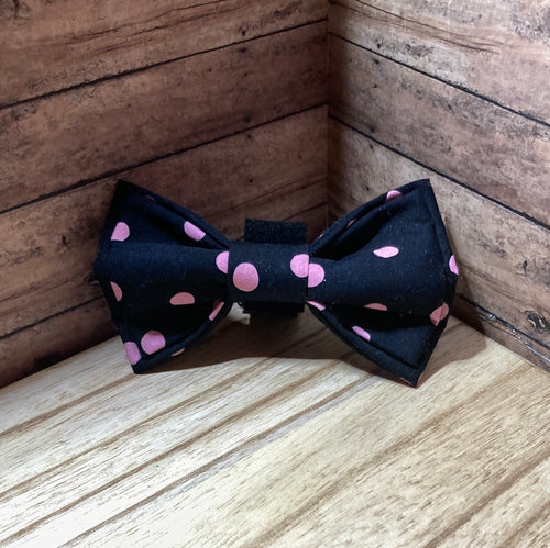 Black and pink polka dot, pet Bowtie