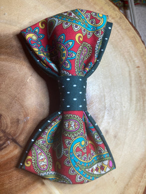 Kelly's Custom Hunter green themed cotton  prom bow tie.  with up to 18inch adjustable cotton neck strap.