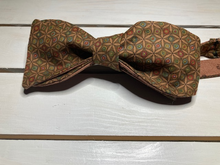 Load image into Gallery viewer, Brown floral and reversible warm tones print buttlerfly self tied cotton bow tie with up to 20&quot; adjustable neck.
