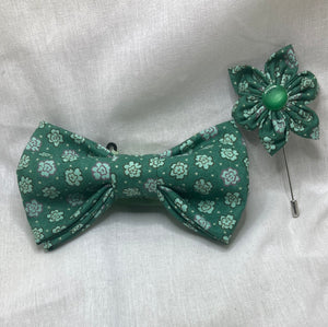 Whimsical Kelly Green and Seafaom floral cotton bow tie with coordinated cotton strap