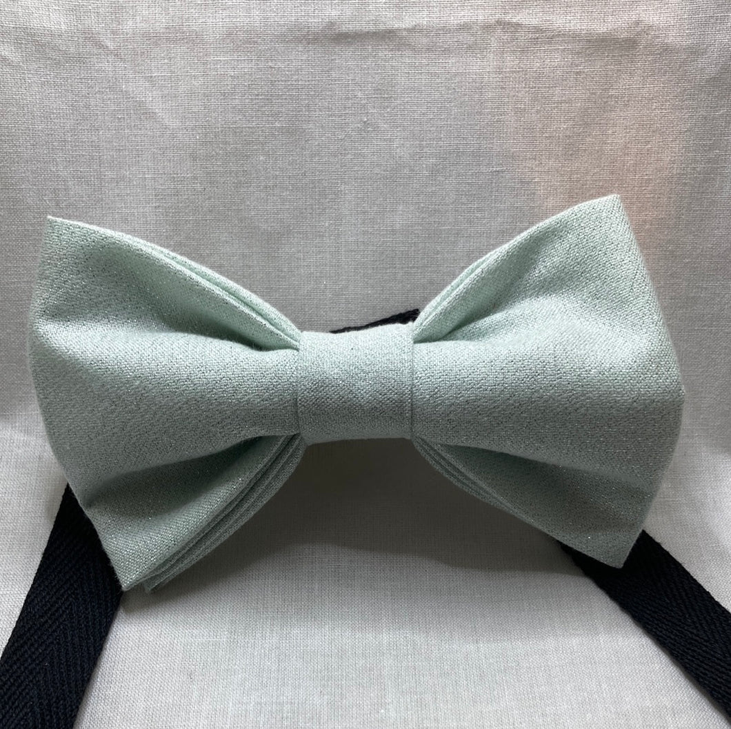 Ice Glimmer Metallic bow tie , adult pre-tied with black cotton twill strap