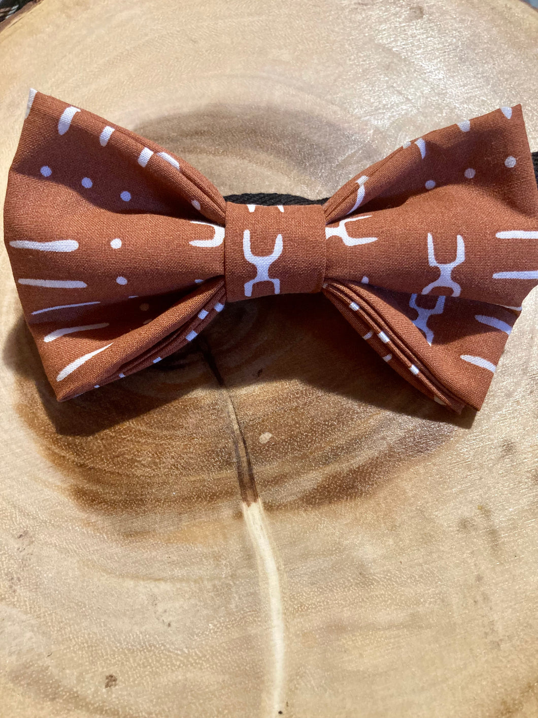 Brown mudcloth print cotton pre-tied bow tie