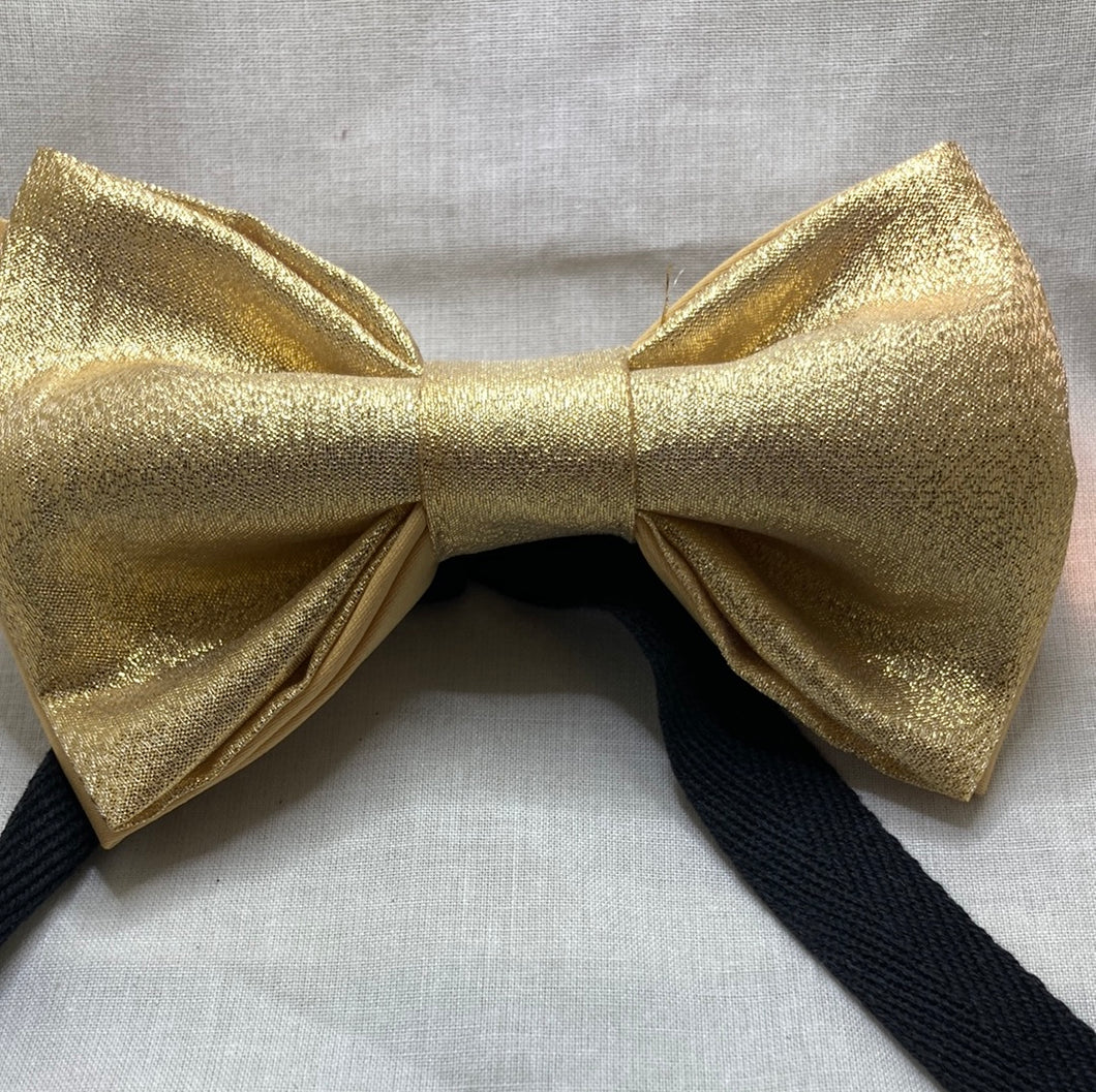 Gold Metallic bow tie , adult pre-tied with black cotton twill strap adjustable up to 20 inches, ( a bold gold colored metallic fabric ) perfect for a night out, prom, black tie event, wedding, a true statement piece